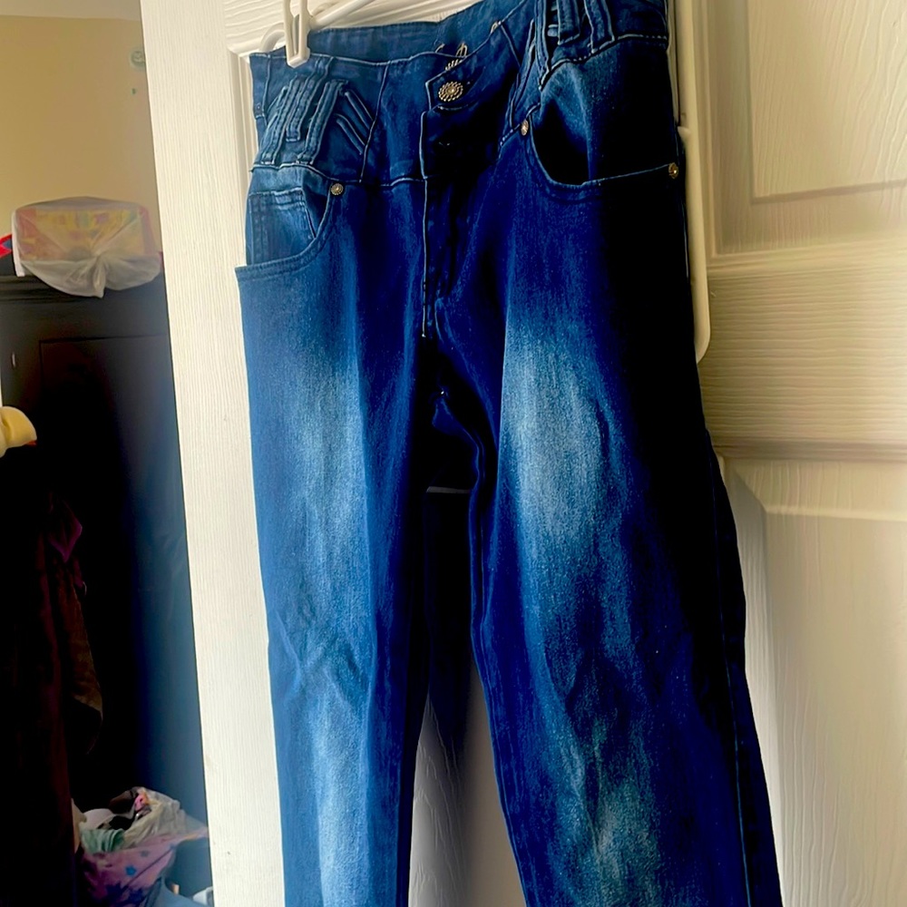 Tush push girls jeans